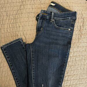 Levi's 711 Skinny